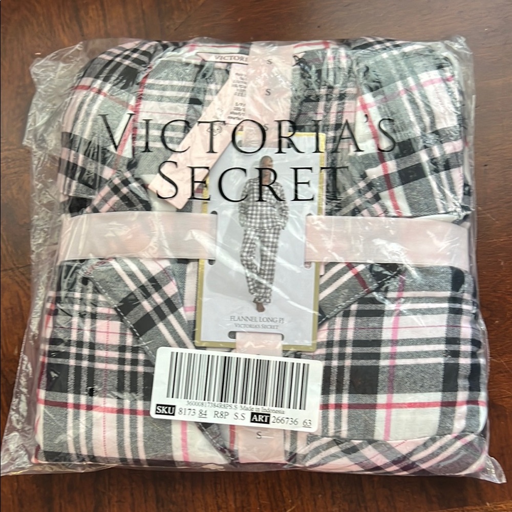 Victoria's Secret Plaid Flannel Pajama Set